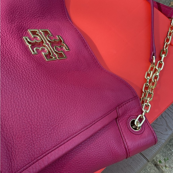 Tory Burch Leather Shoulder Bag - Picture 16 of 16